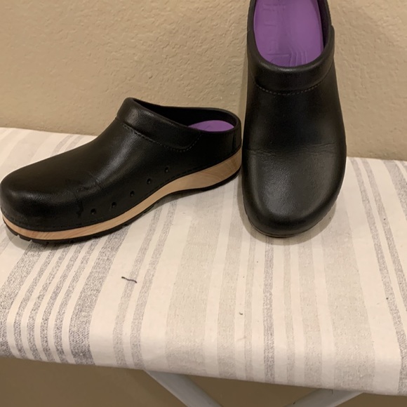 Dansko clogs waterproof - Picture 2 of 6